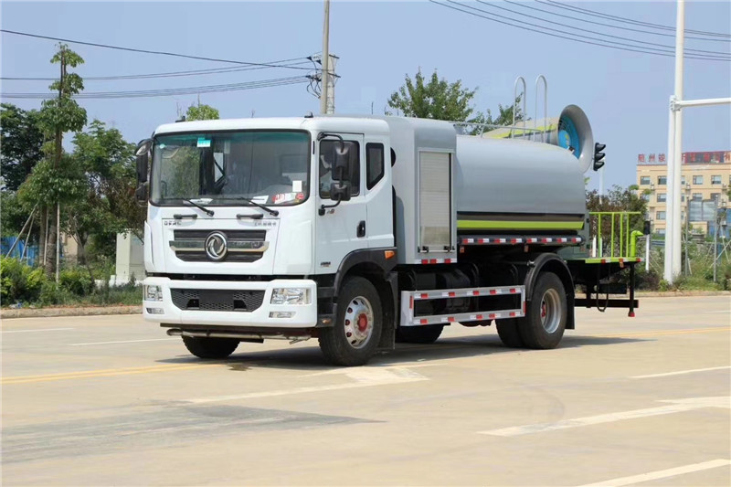 國(guó)六東風(fēng)D9 12方抑塵車